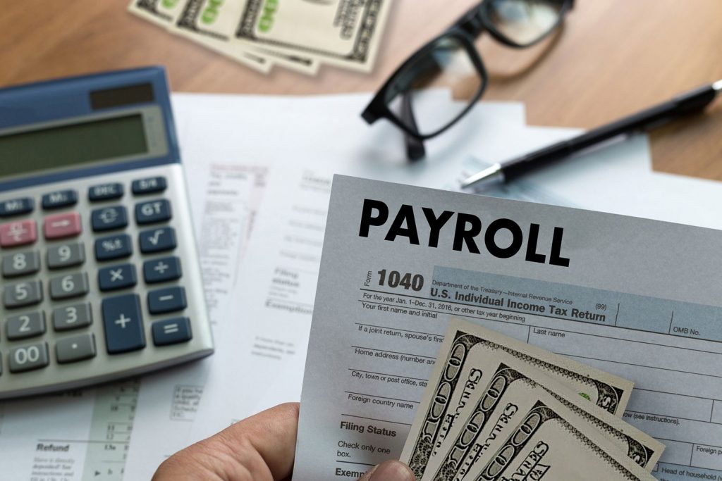 Where to Cash a Payroll Check Without a Bank Account