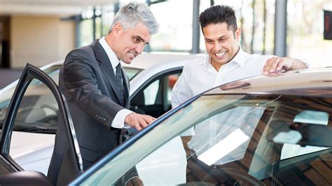 9 Pros and Cons Of a Car Salesman